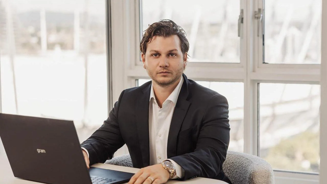 Spartan Trading Mentorship: How Professional Coaching Builds Consistent Traders playListen to article